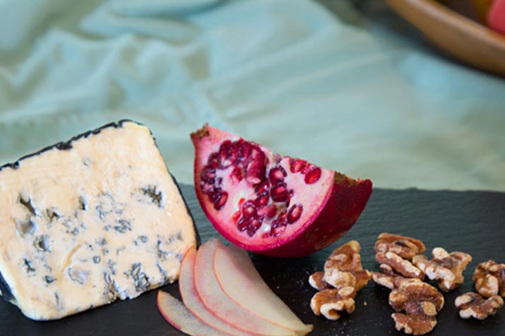 Bleu Cheese, walnuts, pomegranate and sliced apples