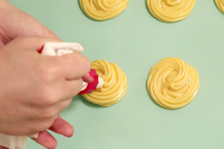 Piping Pate A Choux Dough